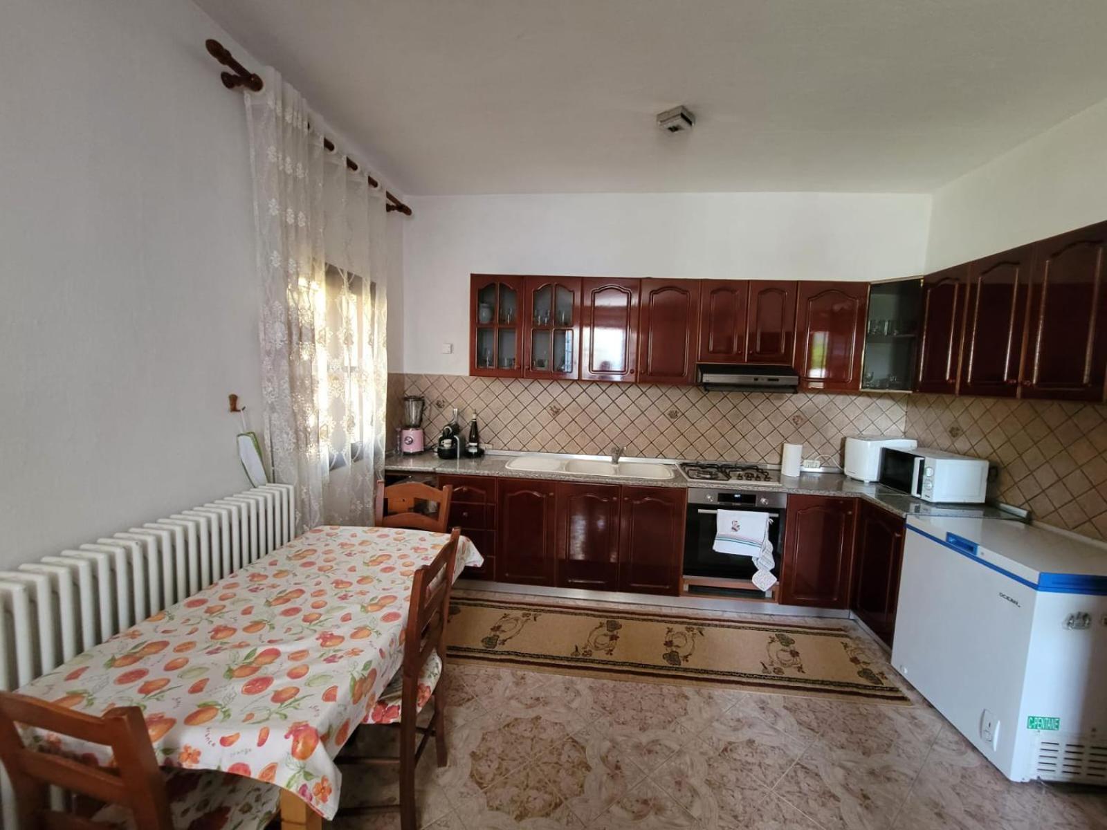 Private Room On A Shared Apartament Near Durres Beach Exterior photo