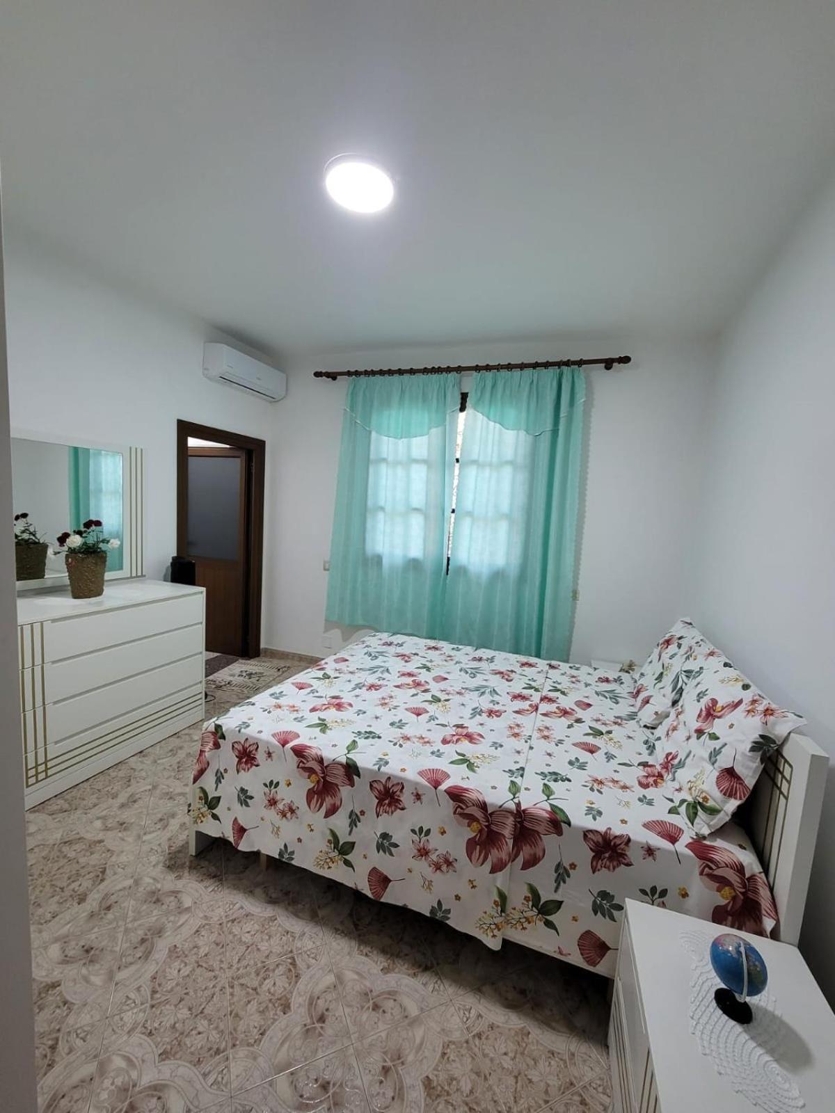 Private Room On A Shared Apartament Near Durres Beach Exterior photo